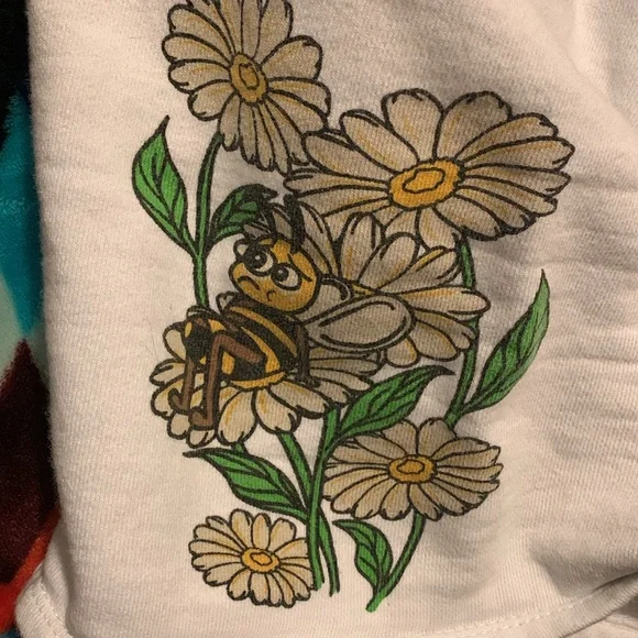 White crew shorts - Picture 3 of 4